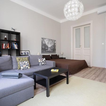 Bpr Castle Hill Apartment With Garden Budapest Extérieur photo